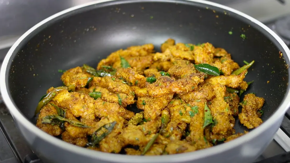 Butter and garlic and green chillies, spices and yogurt sauteed for chicken 555